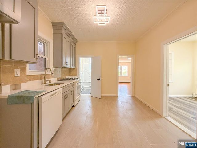 244 Lincoln Avenue, Cliffside Park, NJ 07010