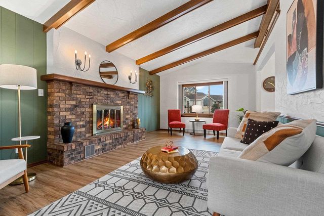 36 APACHE COURT, Appleton, WI 54911