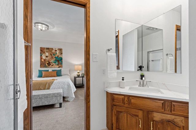 36 APACHE COURT, Appleton, WI 54911