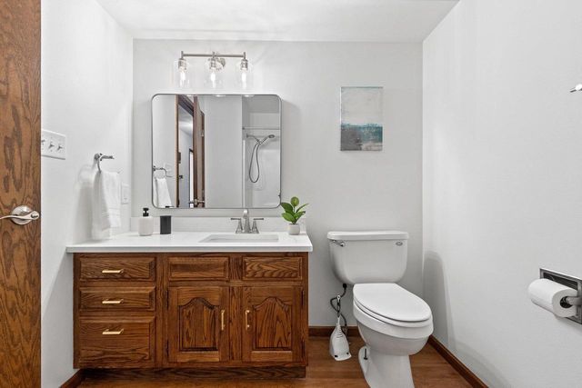 36 APACHE COURT, Appleton, WI 54911