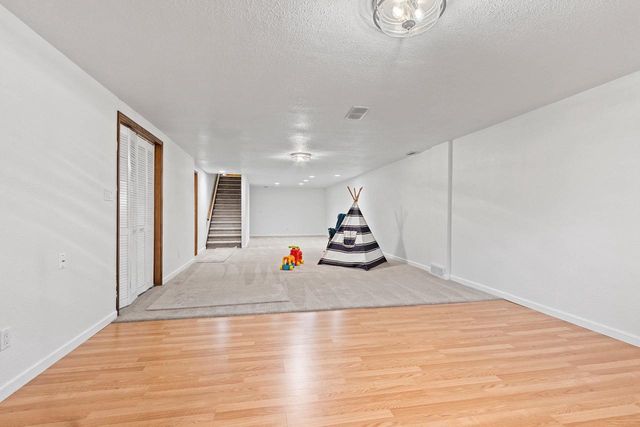 36 APACHE COURT, Appleton, WI 54911