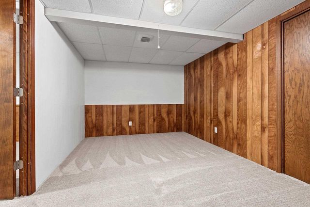 36 APACHE COURT, Appleton, WI 54911