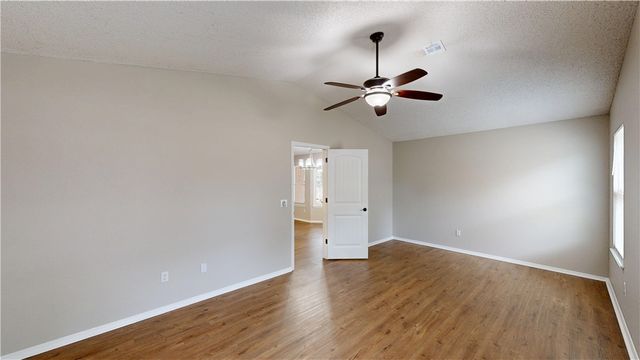 4456 W Chaparral Lane, Fayetteville, AR 72704