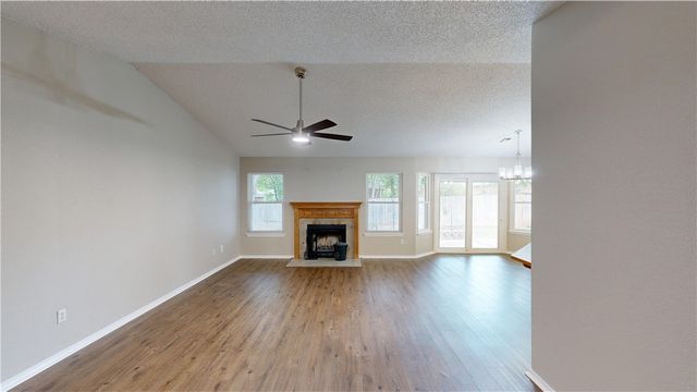 4456 W Chaparral Lane, Fayetteville, AR 72704