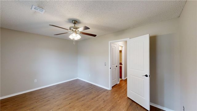 4456 W Chaparral Lane, Fayetteville, AR 72704
