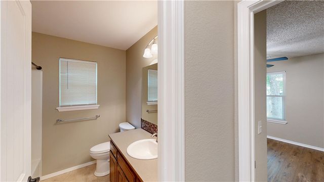 4456 W Chaparral Lane, Fayetteville, AR 72704