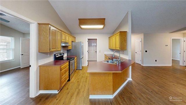 4456 W Chaparral Lane, Fayetteville, AR 72704