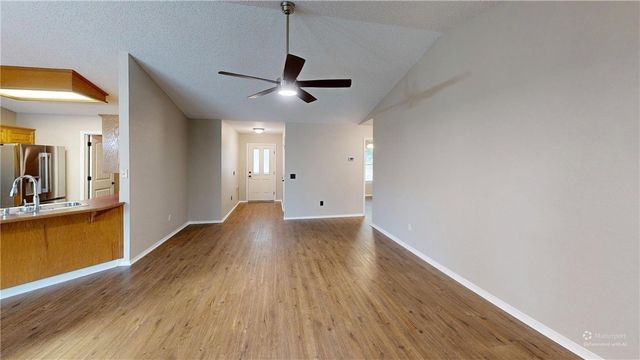 4456 W Chaparral Lane, Fayetteville, AR 72704