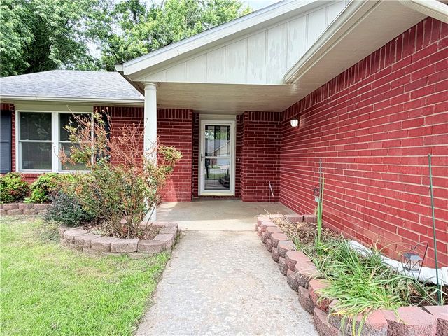 4456 W Chaparral Lane, Fayetteville, AR 72704