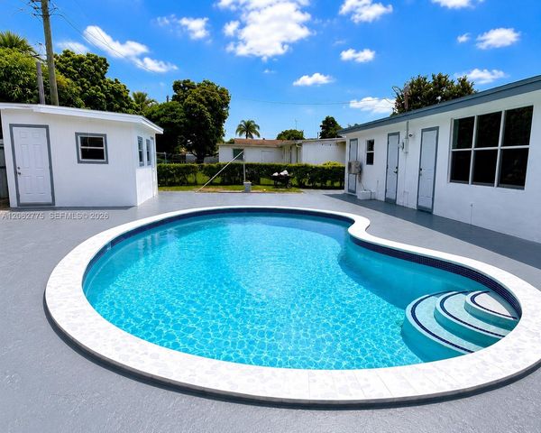 17800 NW 8th Avenue, Miami Gardens, FL 33169