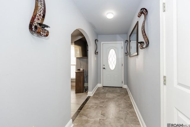 2309 Cully Dr, Baton Rouge, LA 70816