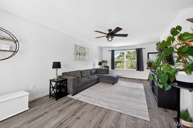 941 Crestwood Lane, O'fallon, MO 63366