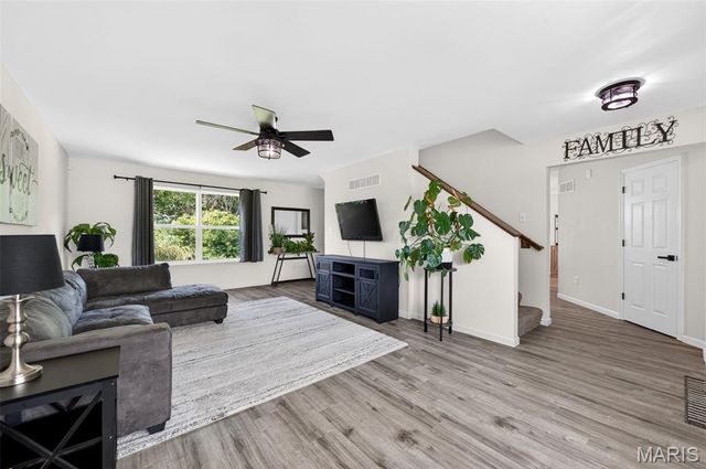 941 Crestwood Lane, O'fallon, MO 63366