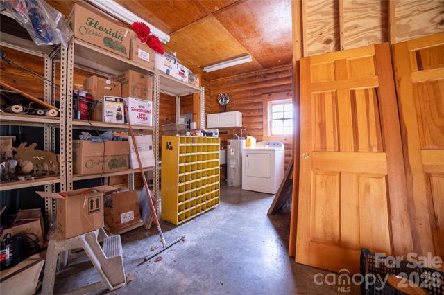 682 Rock House Road, Hot Springs, NC 28743