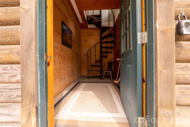 682 Rock House Road, Hot Springs, NC 28743