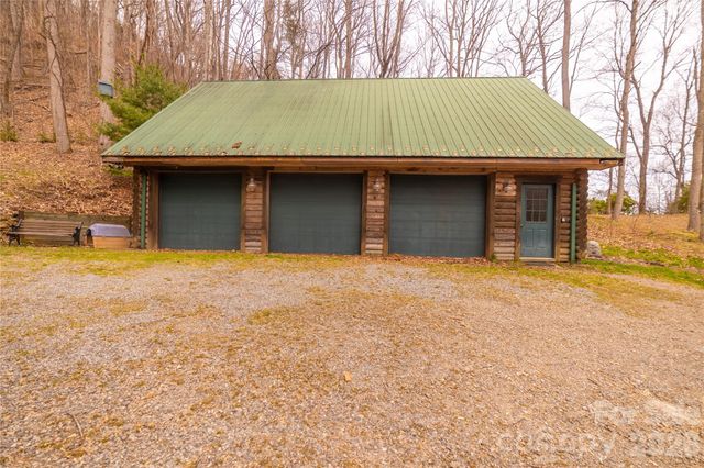 682 Rock House Road, Hot Springs, NC 28743
