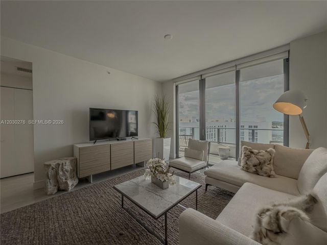 2960 NE 207th St 1104, Aventura, FL 33180