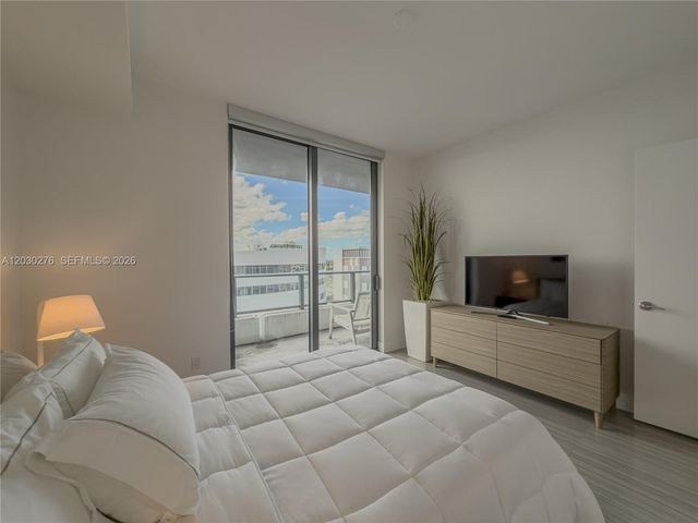 2960 NE 207th St 1104, Aventura, FL 33180
