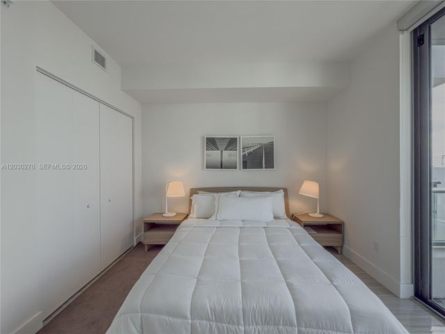 2960 NE 207th St 1104, Aventura, FL 33180