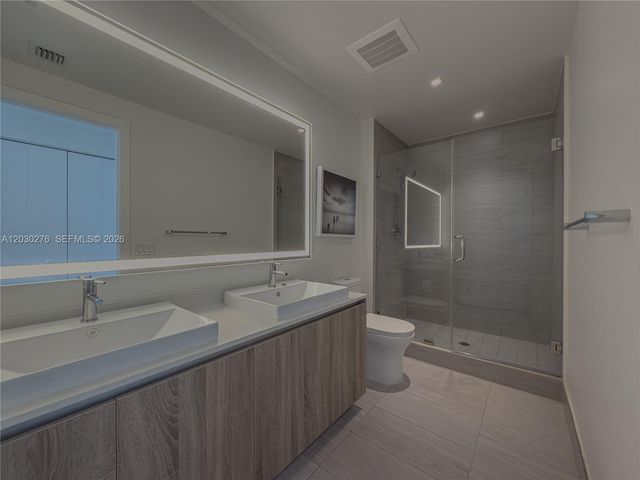 2960 NE 207th St 1104, Aventura, FL 33180