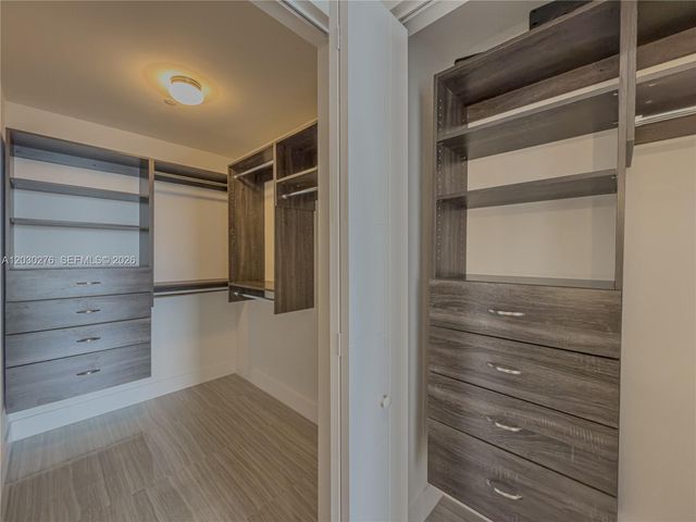 2960 NE 207th St 1104, Aventura, FL 33180