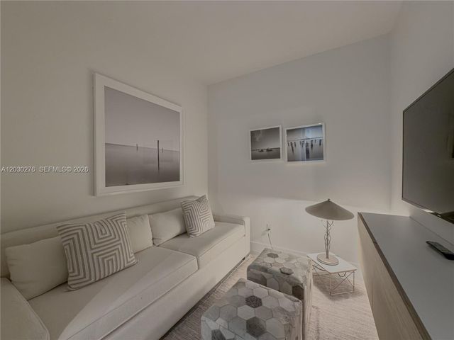 2960 NE 207th St 1104, Aventura, FL 33180