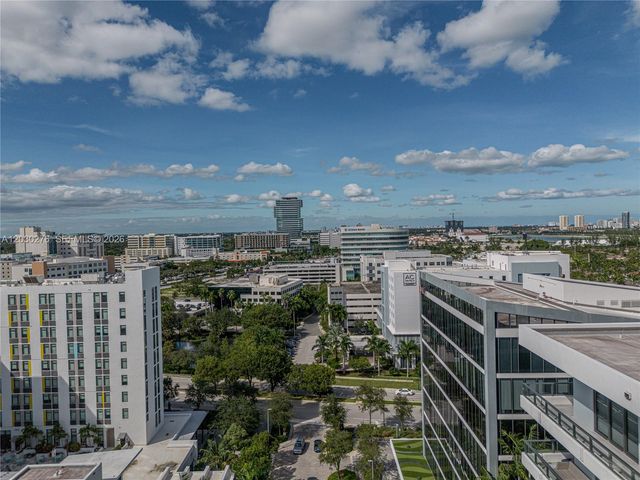 2960 NE 207th St 1104, Aventura, FL 33180