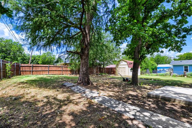 123 S 2nd Street, Sanger, TX 76266