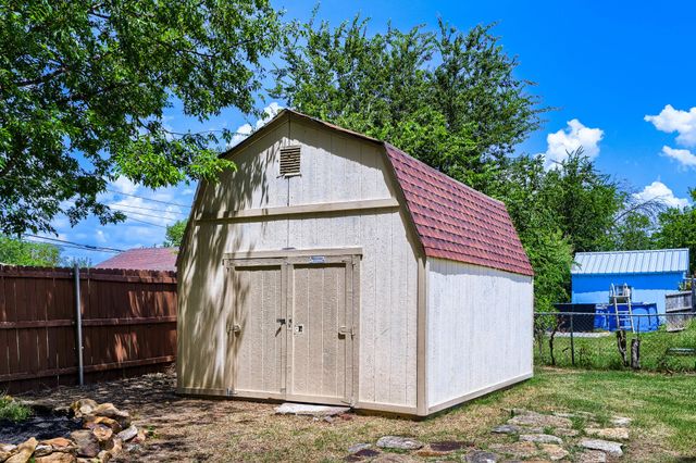 123 S 2nd Street, Sanger, TX 76266