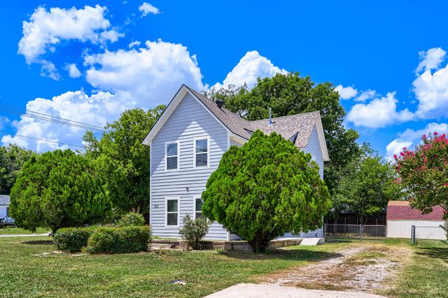 123 S 2nd Street, Sanger, TX 76266