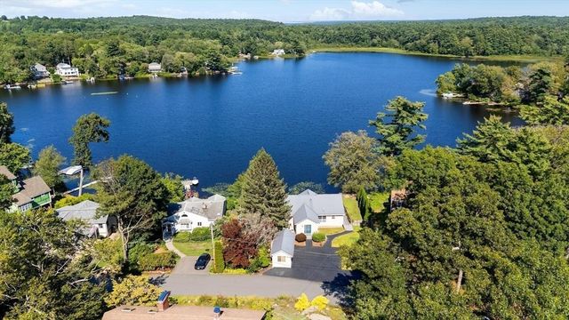 214 Echo Cove Road, Hamilton, MA 01982