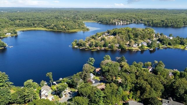 214 Echo Cove Road, Hamilton, MA 01982