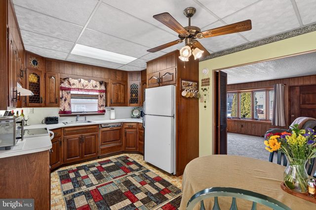 1824 HILLTOP TER, Bethlehem, PA 18018