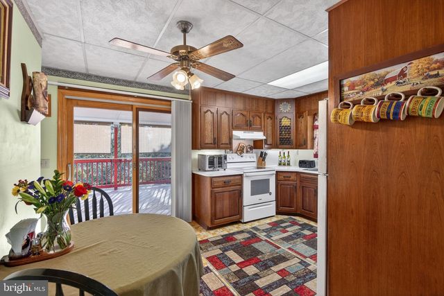 1824 HILLTOP TER, Bethlehem, PA 18018