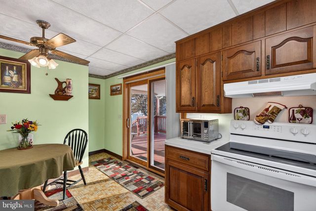 1824 HILLTOP TER, Bethlehem, PA 18018