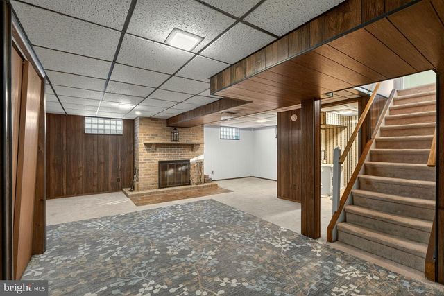 1824 HILLTOP TER, Bethlehem, PA 18018