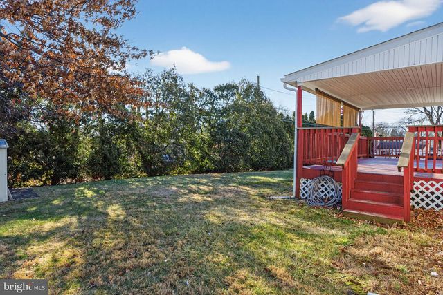 1824 HILLTOP TER, Bethlehem, PA 18018