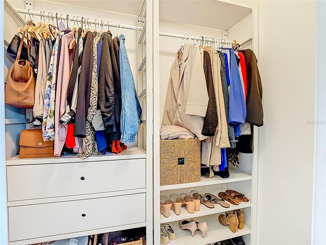 21515 CURLEW COURT, Lutz, FL 33549