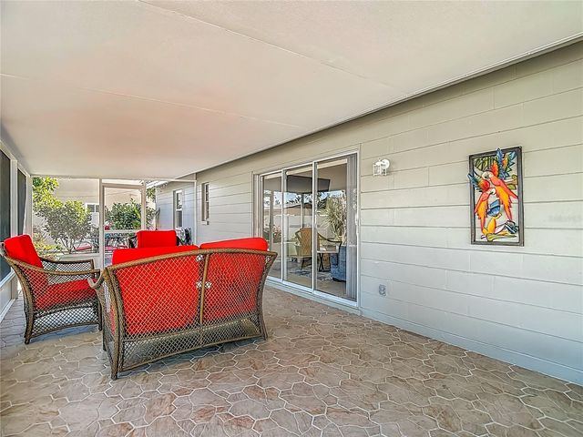 21515 CURLEW COURT, Lutz, FL 33549