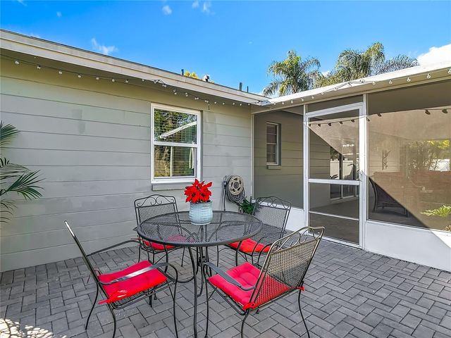 21515 CURLEW COURT, Lutz, FL 33549