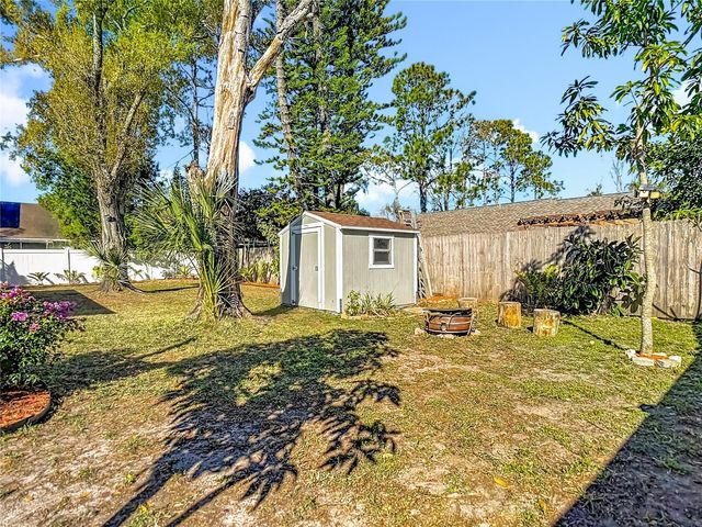 21515 CURLEW COURT, Lutz, FL 33549