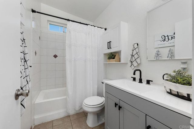 13239 Saddle Ridge Road, Lakeside, CA 92040