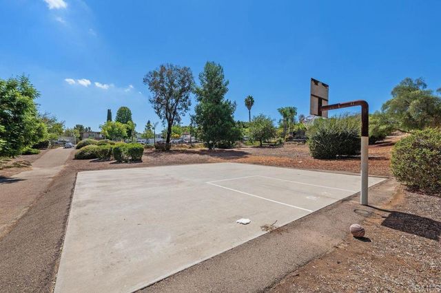 13239 Saddle Ridge Road, Lakeside, CA 92040