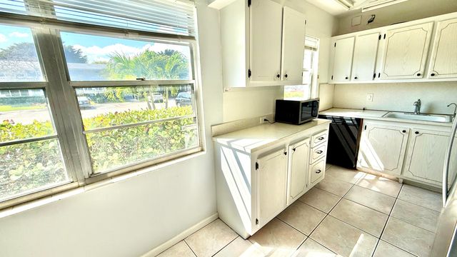 281 N Tilford N, Deerfield Beach, FL 33442