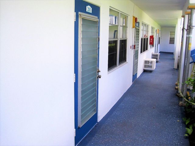 281 N Tilford N, Deerfield Beach, FL 33442