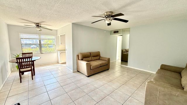281 N Tilford N, Deerfield Beach, FL 33442