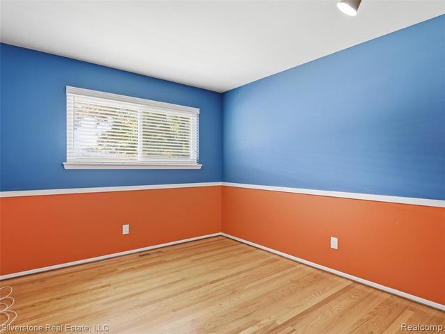 30314 Birch Tree Drive, Warren, MI 48093