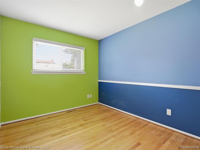 30314 Birch Tree Drive, Warren, MI 48093
