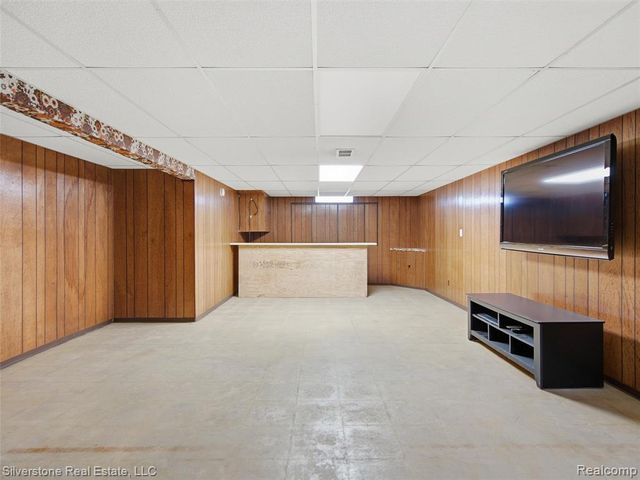 30314 Birch Tree Drive, Warren, MI 48093