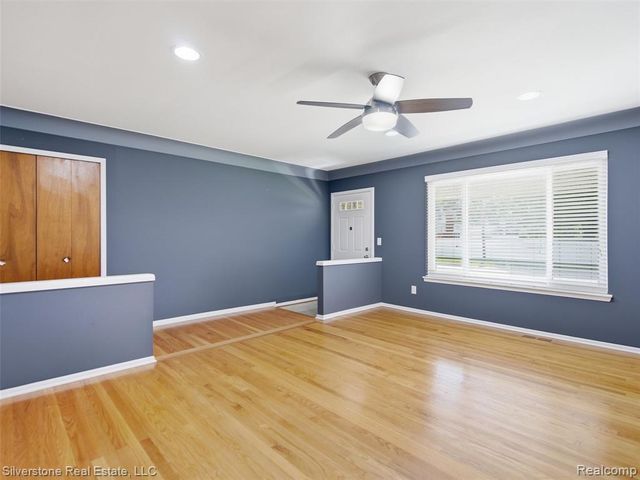 30314 Birch Tree Drive, Warren, MI 48093